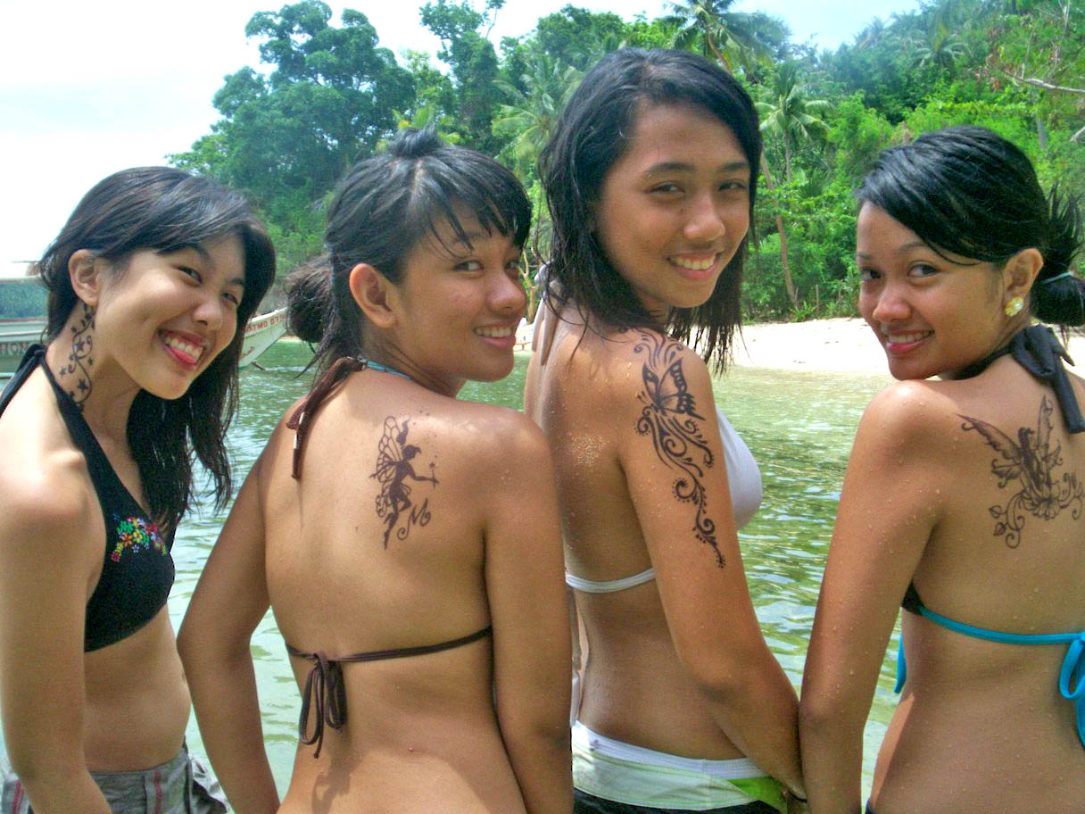 The tattooed ladies 